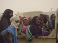 Des réfugiés maliens arrivent en Mauritanie.